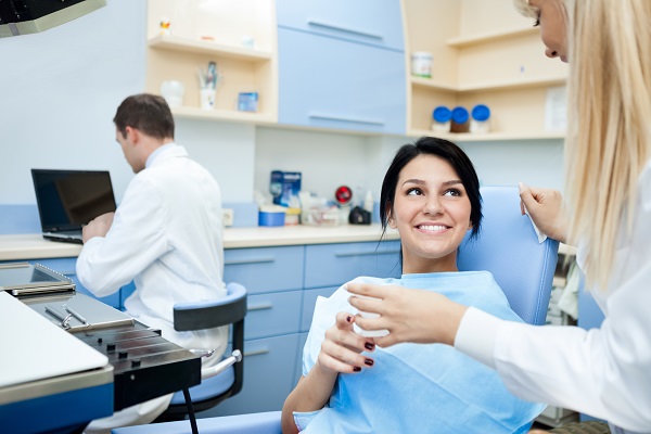 Tooth Bonding: Is This Something That General Dentists Do?